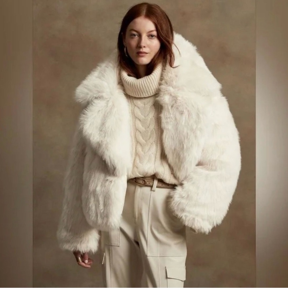 Banana Republic Cream Teddy Jacket Fits like it can be any size in between XS-L